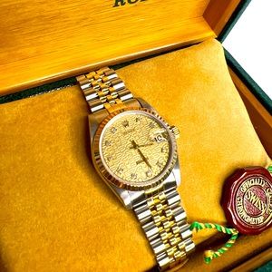 JUNIOR DATEJUST 31MM 68273
COMPUTER GOLD DIAMOND W/ DIAMOND DIAL